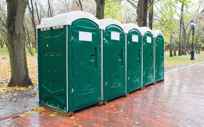 bigstock-Plastic-Toilet-On-The-Street-3969808 bigstock-Plastic-Toilet-On-The-Street-3969808